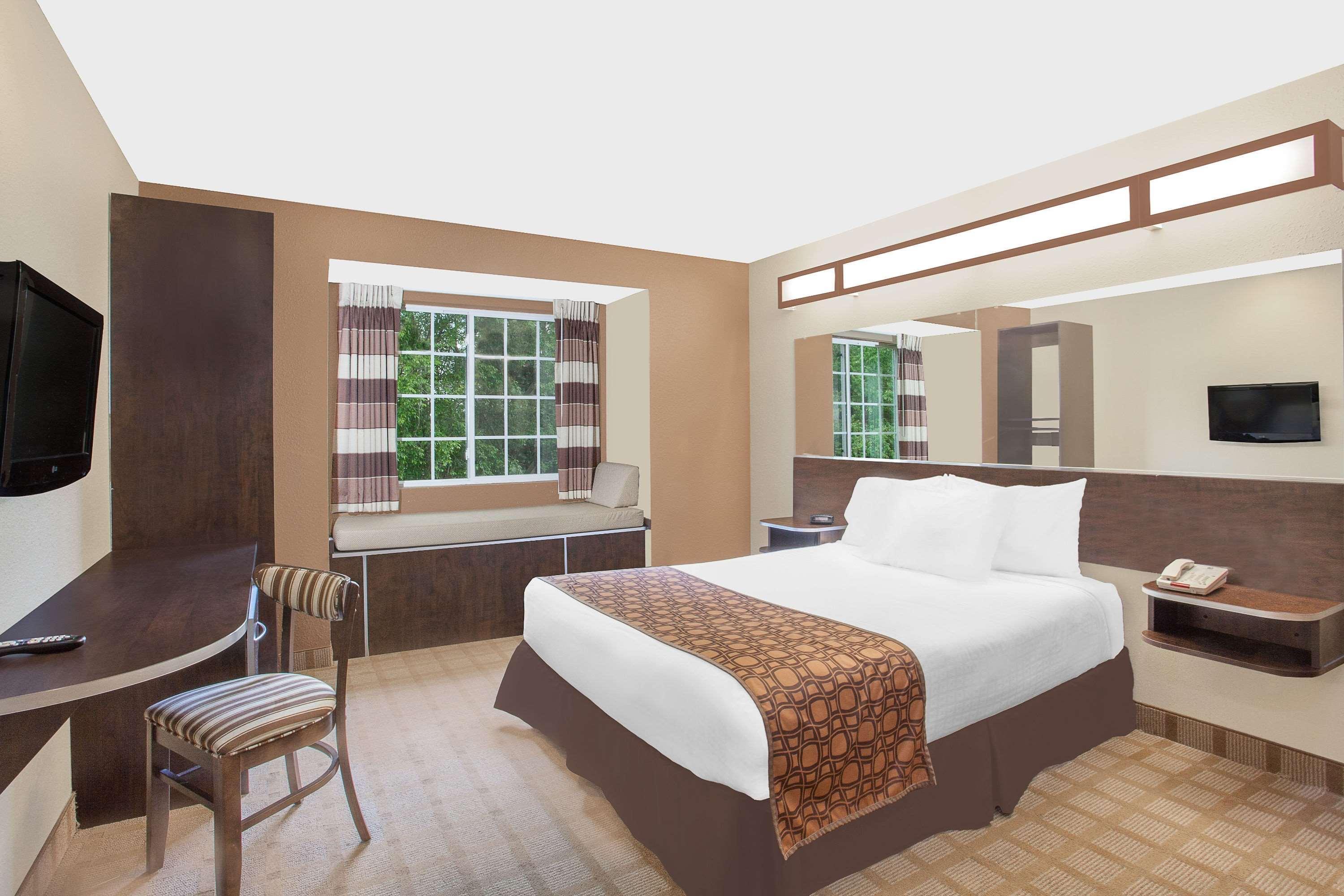 Microtel Inn & Suites By Wyndham Manchester - Newly Renovated Εξωτερικό φωτογραφία