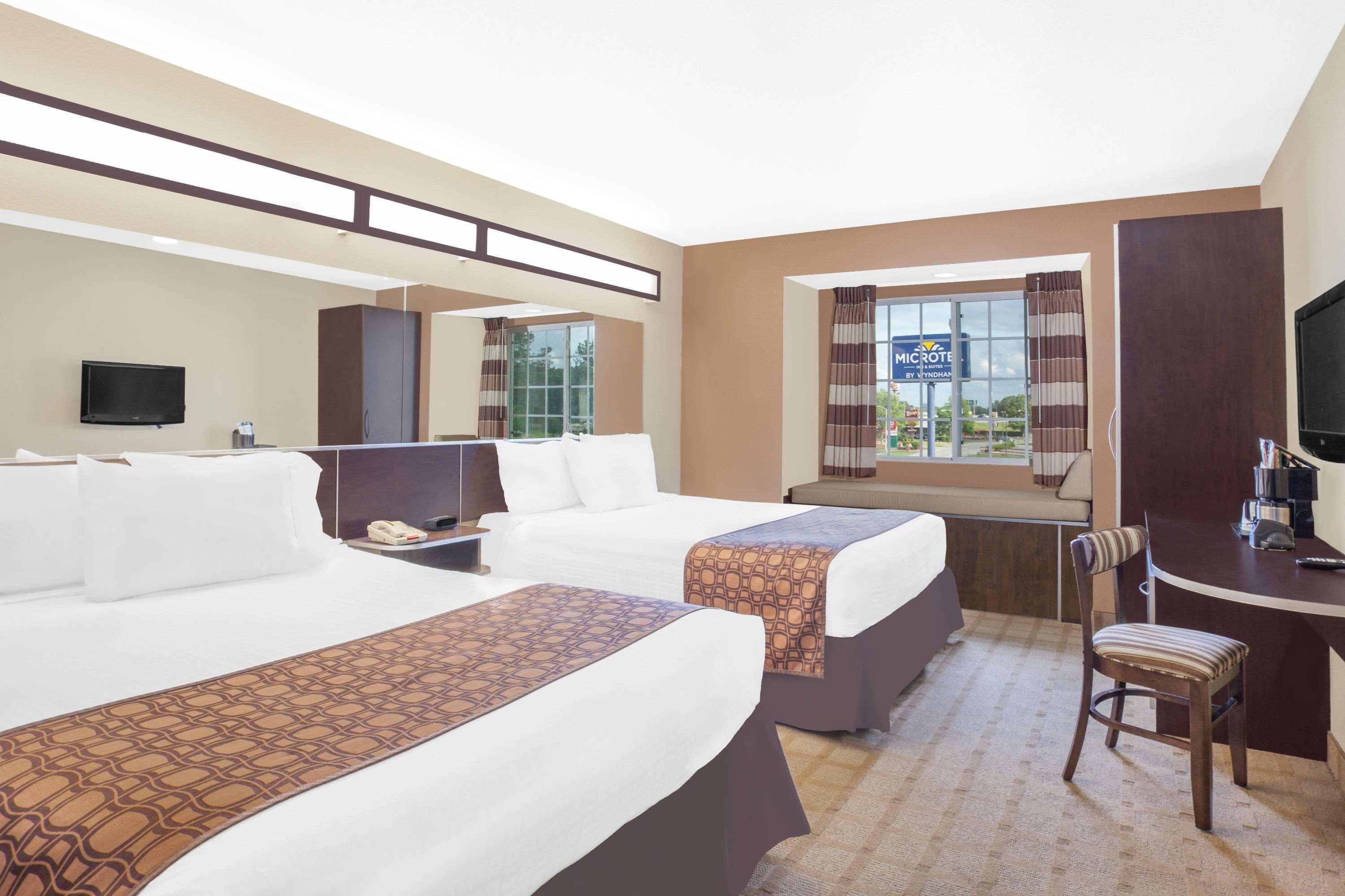 Microtel Inn & Suites By Wyndham Manchester - Newly Renovated Εξωτερικό φωτογραφία