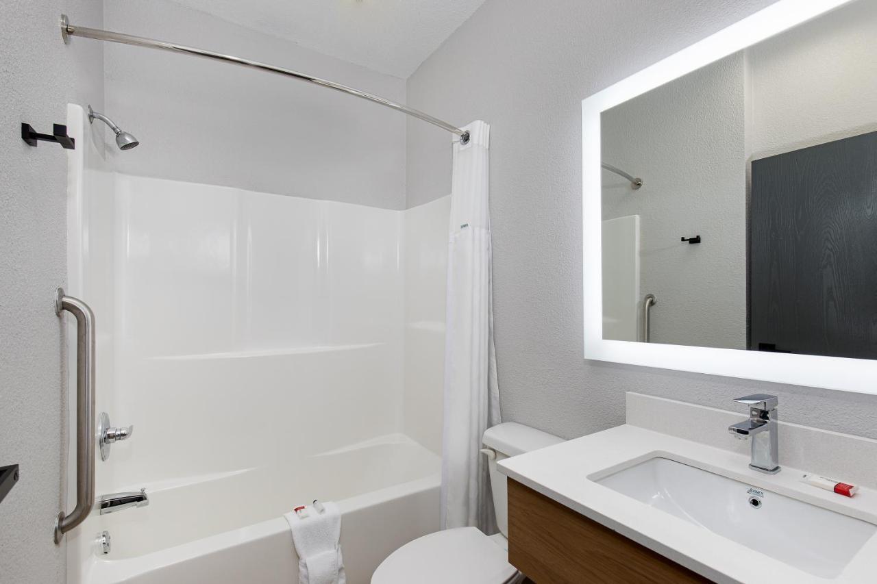 Microtel Inn & Suites By Wyndham Manchester - Newly Renovated Εξωτερικό φωτογραφία