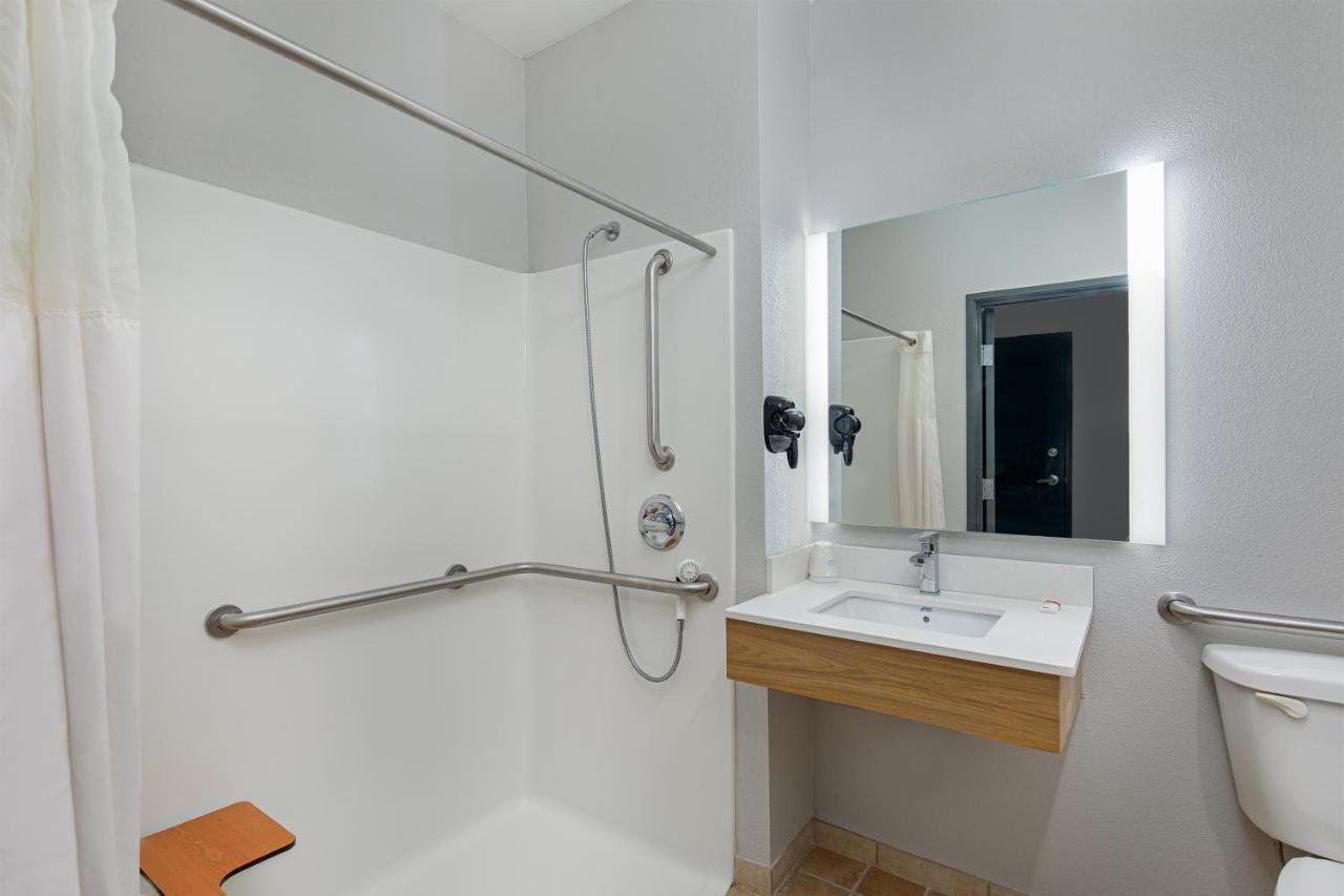 Microtel Inn & Suites By Wyndham Manchester - Newly Renovated Εξωτερικό φωτογραφία