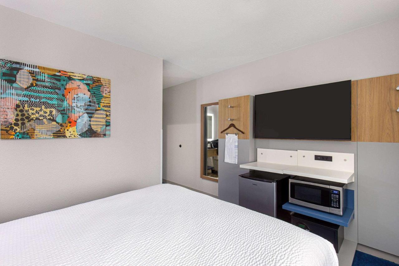 Microtel Inn & Suites By Wyndham Manchester - Newly Renovated Εξωτερικό φωτογραφία