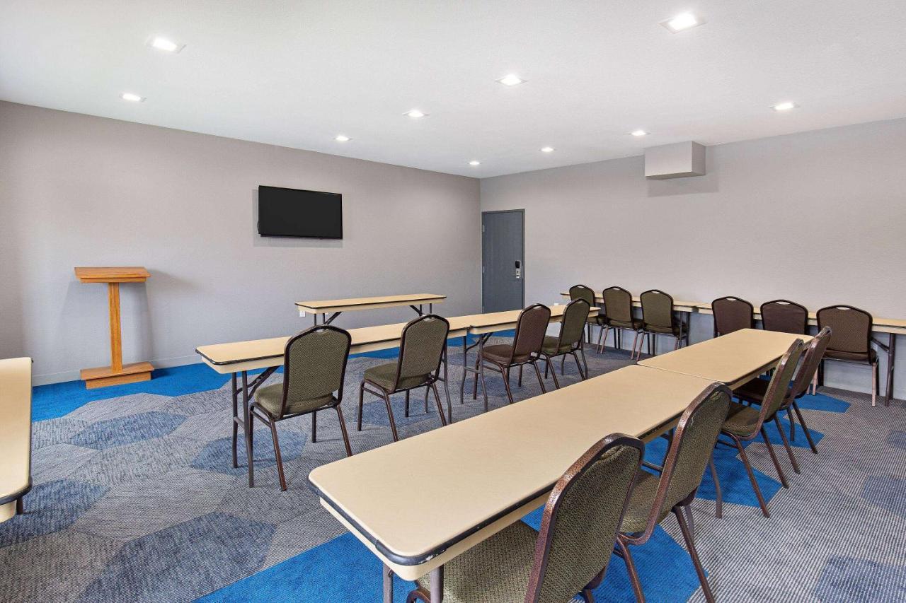 Microtel Inn & Suites By Wyndham Manchester - Newly Renovated Εξωτερικό φωτογραφία