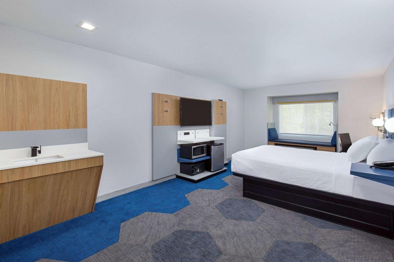 Microtel Inn & Suites By Wyndham Manchester - Newly Renovated Εξωτερικό φωτογραφία